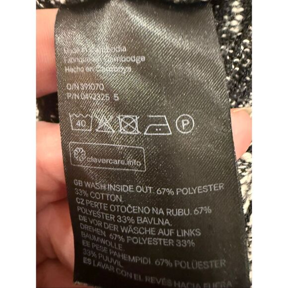 Women H&M Long Sleeve Black & White Crop Top Size XL Zipper Back Knit Sweater - Picture 4 of 7